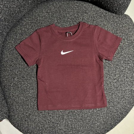 بلوزة nike ولادي